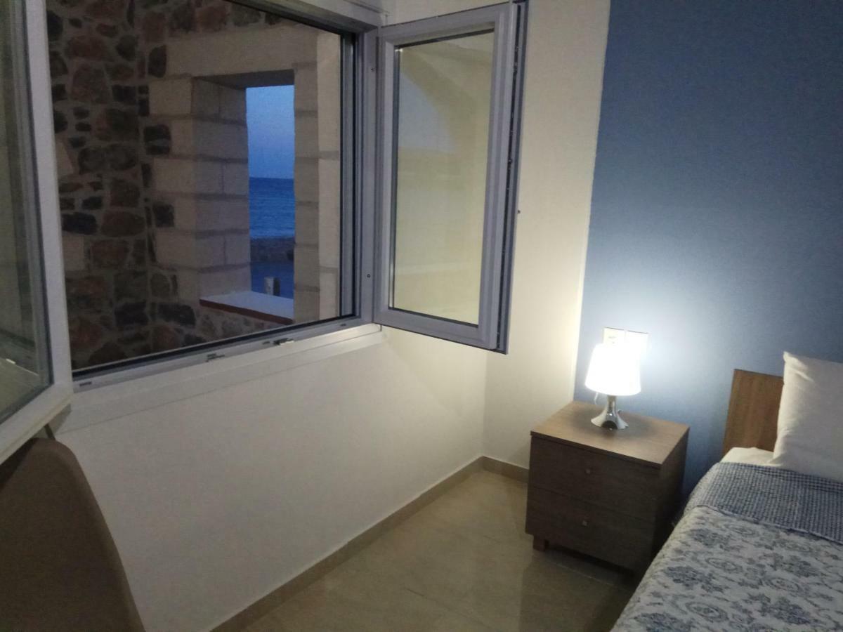 Zea Waves Apartments Kastri  Exterior foto